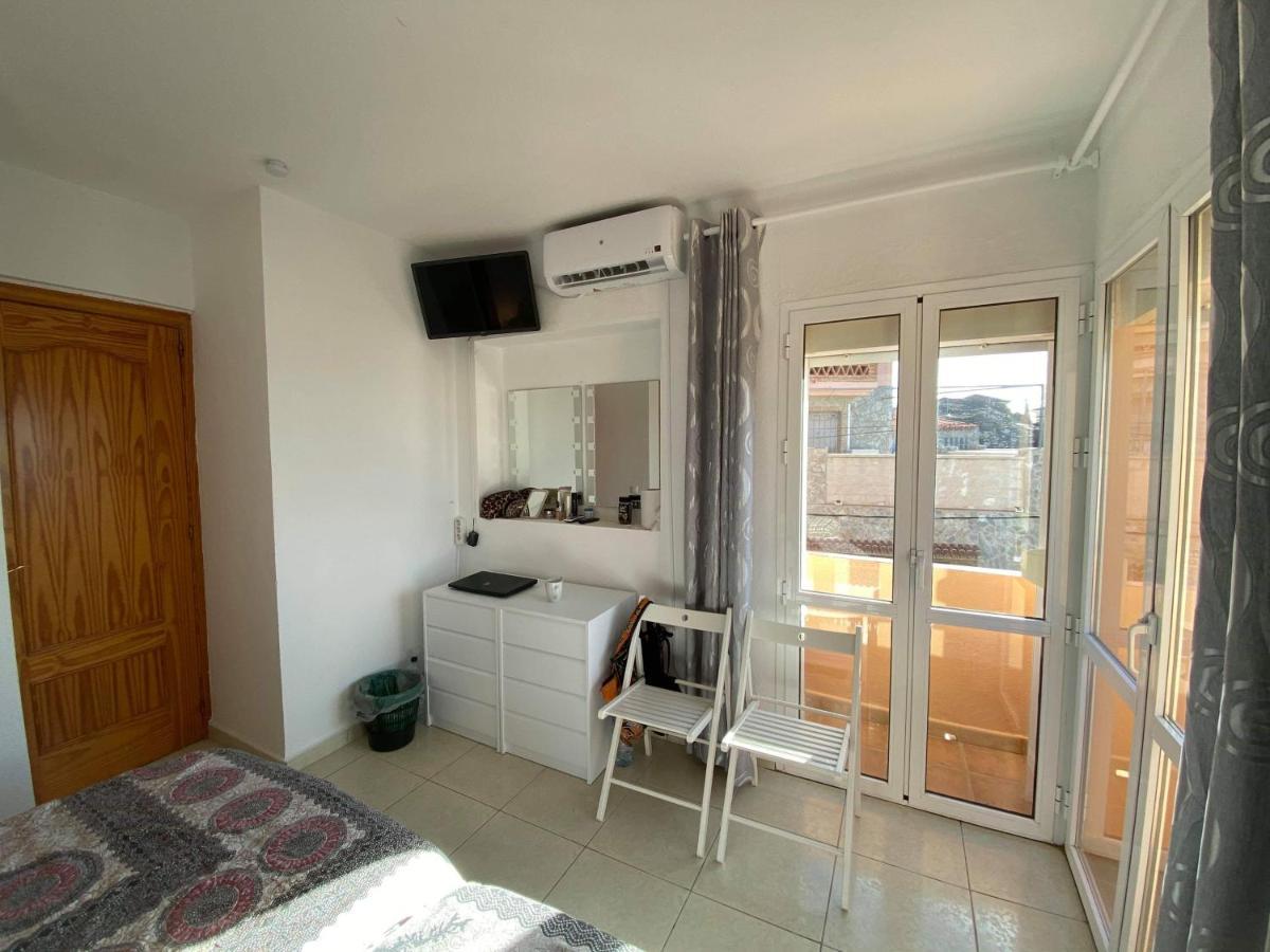 Cozy Rooms In Terraced House Fuengirola Esterno foto